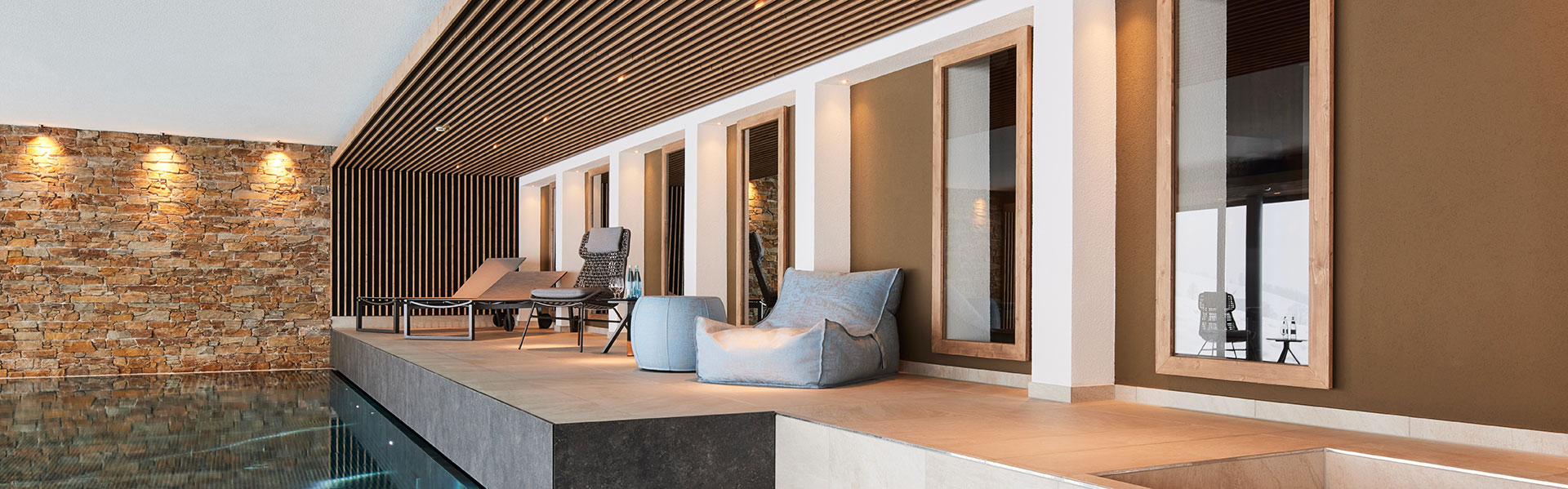 Innenarchitektur,  Innenausbau, Hoteleinrichtung, Modernisierung, Umbau, Neubau Hotel mit  Arsinteria Raumideen Titisee-Neustadt Schwarzwald - Berater, Ideengeber,  Handwerker und Einrichtungsfachhandel